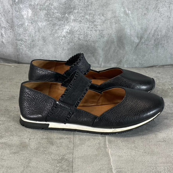 Gentle Souls By Kenneth Cole Women's Black Leather Luca Ruffled Strap Flats SZ 6